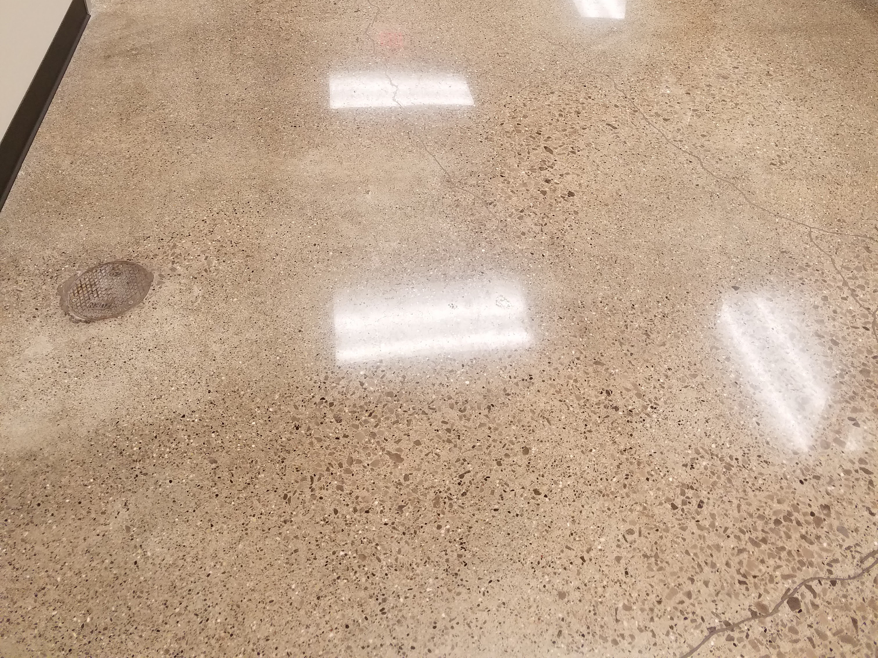 industrial_polished_concrete_0221418a (1) Cipriano